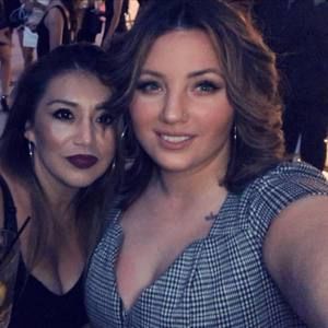 Meet your Posher, Nichole